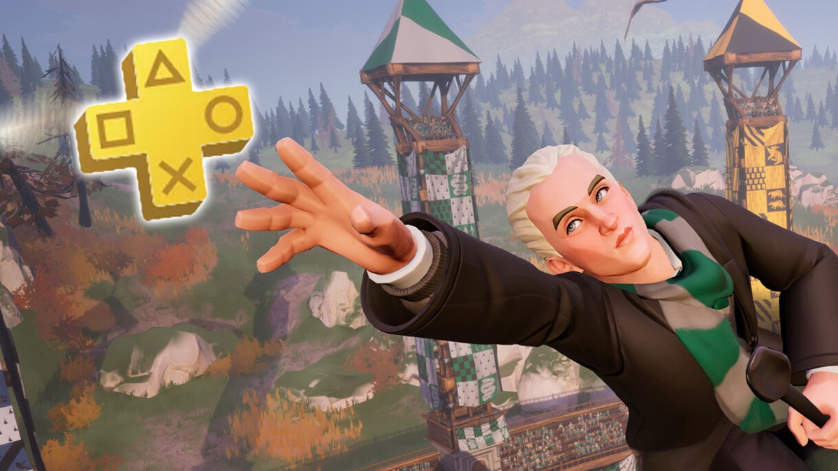 Screenshot-Montage aus Quidditch Champions. Draco Malfoy greift nach dem Logo von PS Plus.