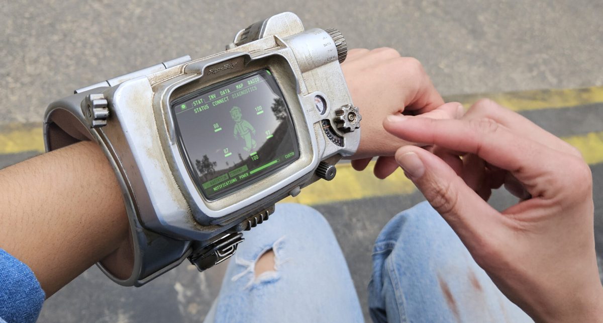 Ein Bild der Pip Boy-Replik aus Fallout von The Wand Company.